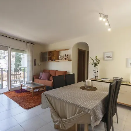 Lets Holidays Beautiful In The Center Of * Tossa de Mar